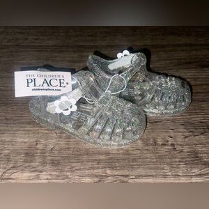 The Children's Place Girl's and Toddler Jelly Fisherman Sandals size 6
